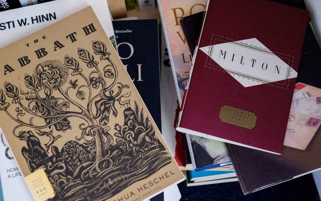 Come fare la copertina di un libro che parli ai lettori